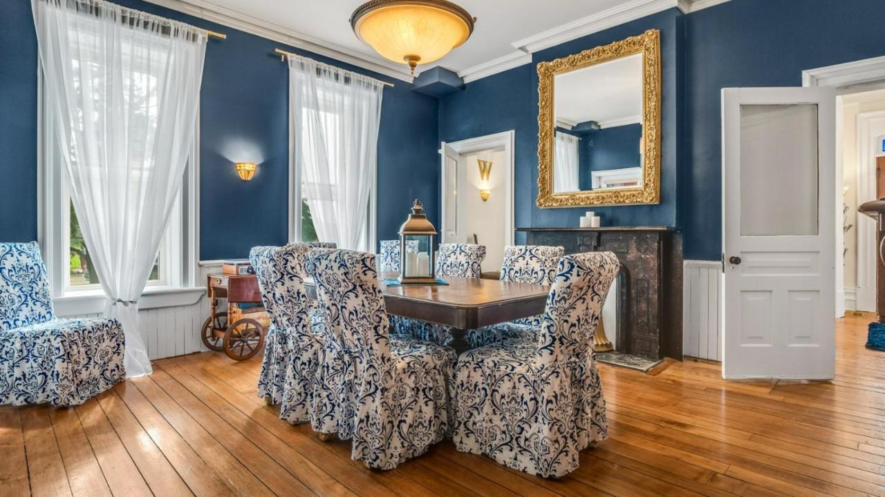 The Woodbridge House Hotell Kingsville Eksteriør bilde