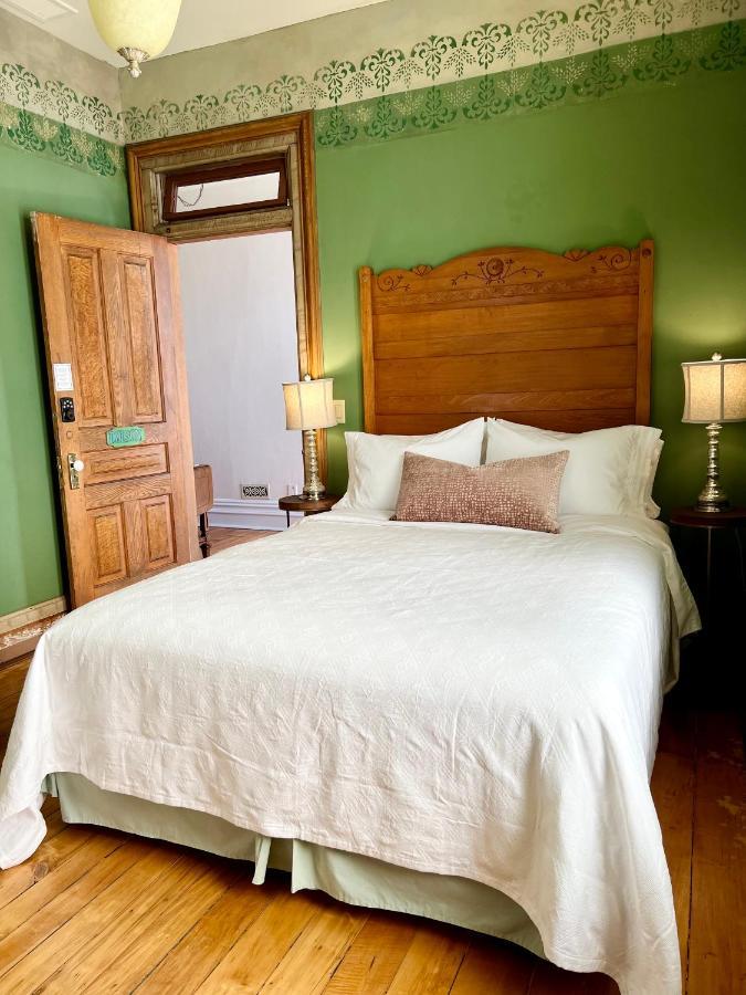 The Woodbridge House Hotell Kingsville Eksteriør bilde