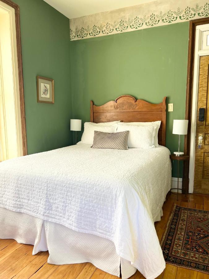 The Woodbridge House Hotell Kingsville Eksteriør bilde