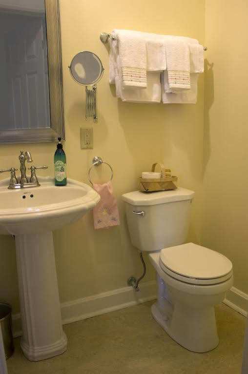 The Woodbridge House Hotell Kingsville Eksteriør bilde